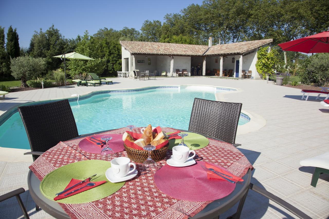 Domaine Les Magasins Bed and Breakfast Bram Exteriör bild