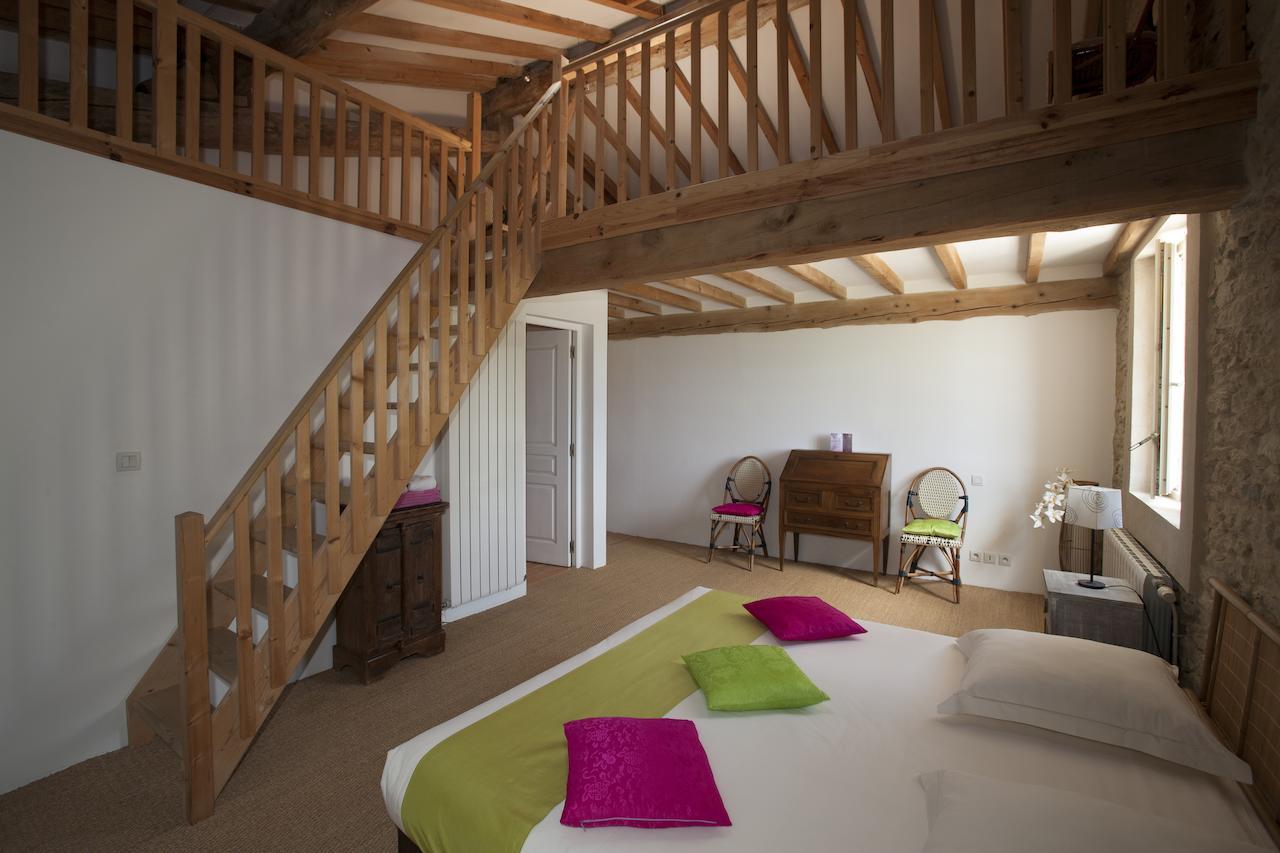 Domaine Les Magasins Bed and Breakfast Bram Exteriör bild