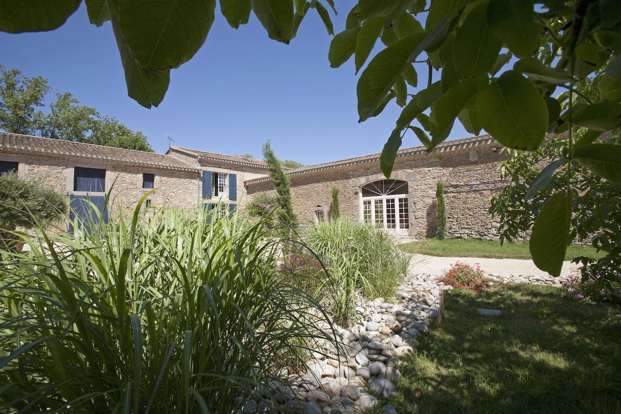 Domaine Les Magasins Bed and Breakfast Bram Exteriör bild